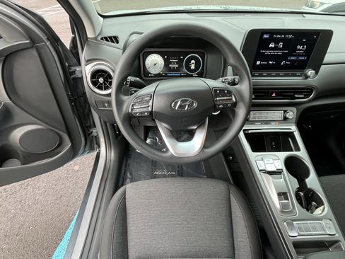 Certified 2023 Hyundai Kona SE image 11