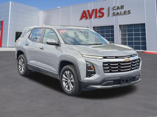 Used 2025 Chevrolet Equinox LT AWD/4WD image 3