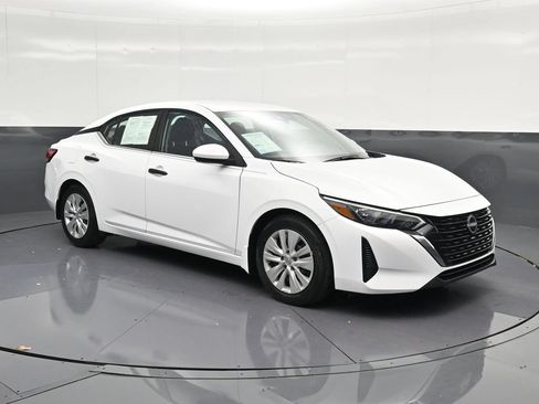Used 2024 Nissan Sentra S FWD image 5