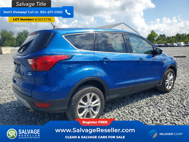 Used 2019 Ford Escape SE FWD image 4