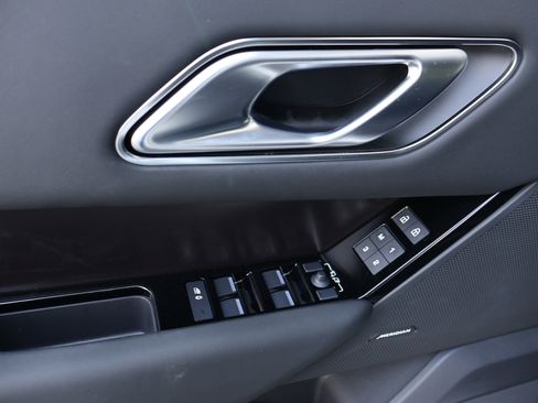 Used 2026 Land Rover Range Rover Velar Dynamic SE image 14