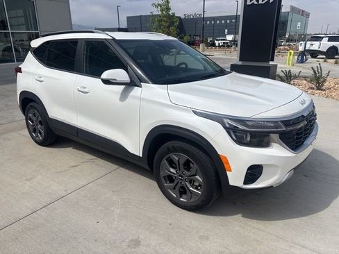 Certified 2024 Kia Seltos S image 5