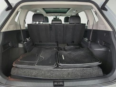 Used 2018 Volkswagen Tiguan SE FWD image 32