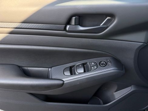 Certified 2025 Nissan Altima 2.5 S image 18