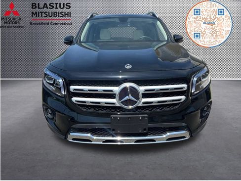 Used 2022 Mercedes-Benz GLB 250 4MATIC w/ Premium Package Lite image 19