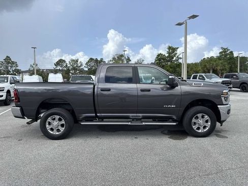 Used 2026 RAM 2500 Big Horn AWD/4WD image 2