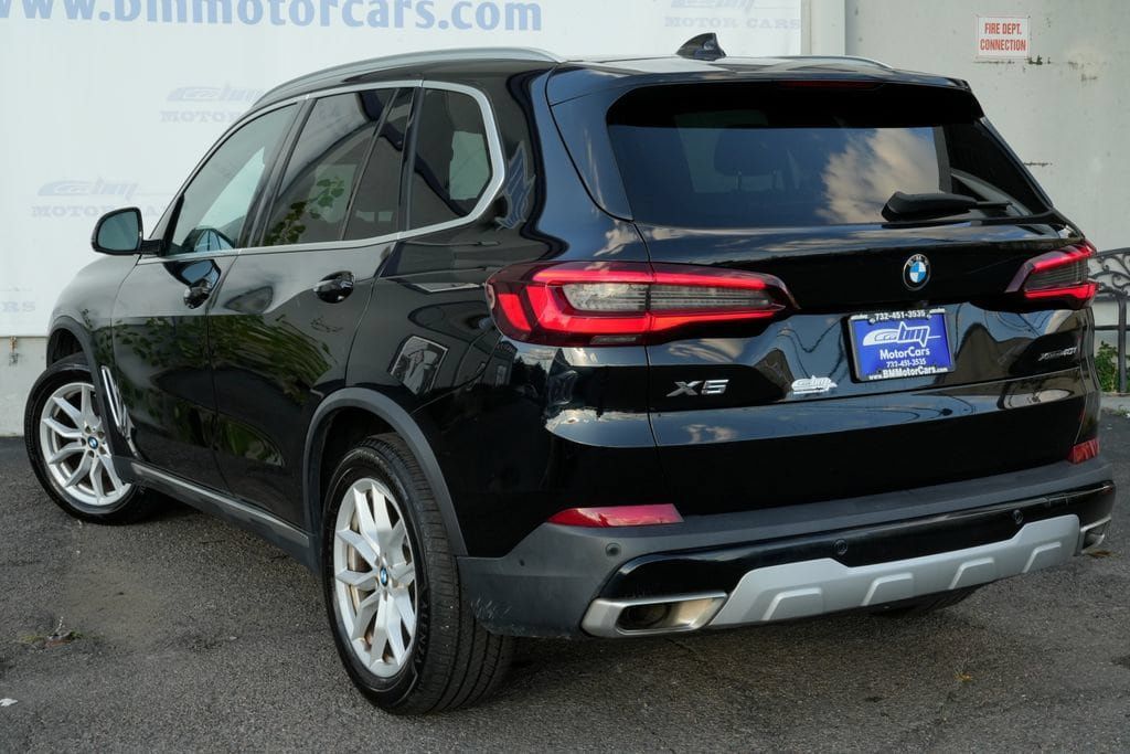 Used 2023 BMW X5 xDrive40i w/ Premium Package AWD/4WD image 4