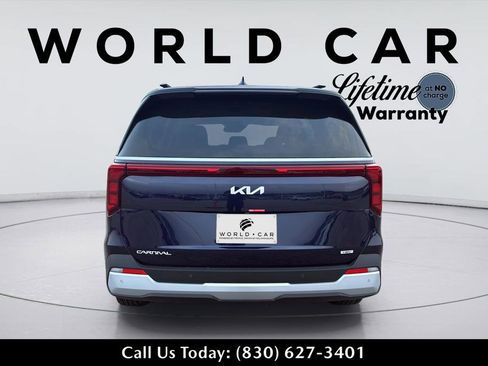 New 2026 Kia Carnival EX FWD image 11