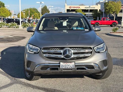 Used 2020 Mercedes-Benz GLC 300 4MATIC image 2