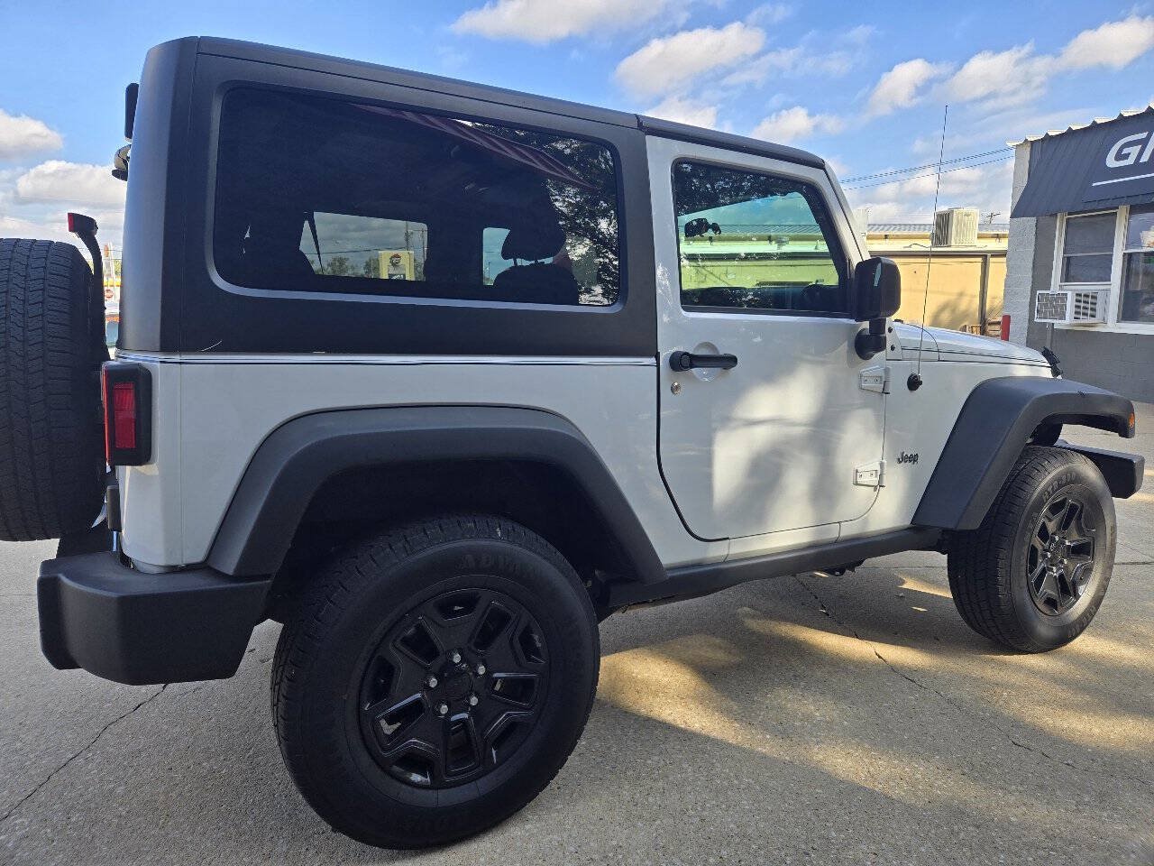 Used 2016 Jeep Wrangler Sport AWD/4WD image 6