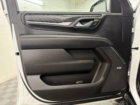 Used 2023 GMC Yukon Denali image 16