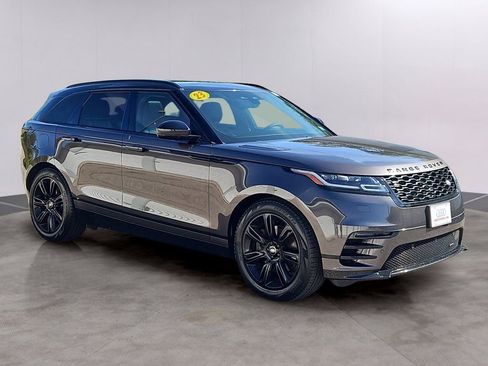 Used 2023 Land Rover Range Rover Velar R-Dynamic S image 3