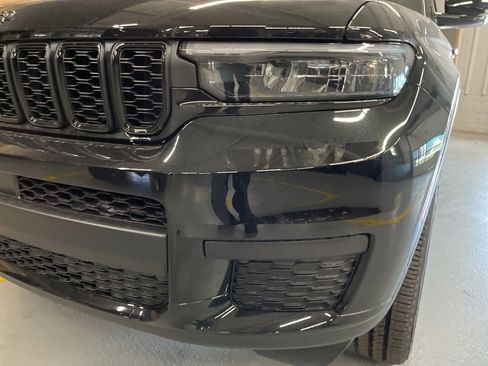 New 2025 Jeep Grand Cherokee L Altitude image 53