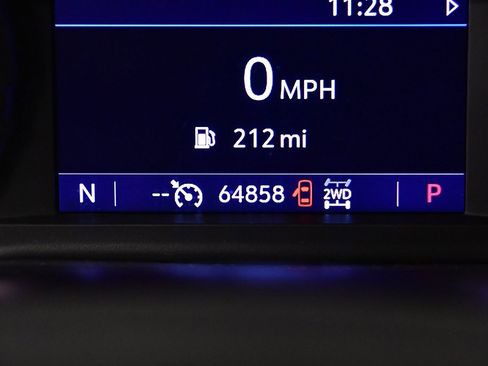 Used 2021 Chevrolet Silverado 1500 LT image 18