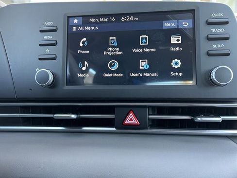 New 2026 Hyundai Elantra SE image 10