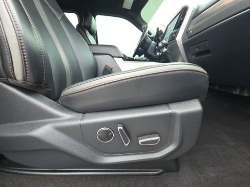 Used 2022 Ford F250 Platinum image 19