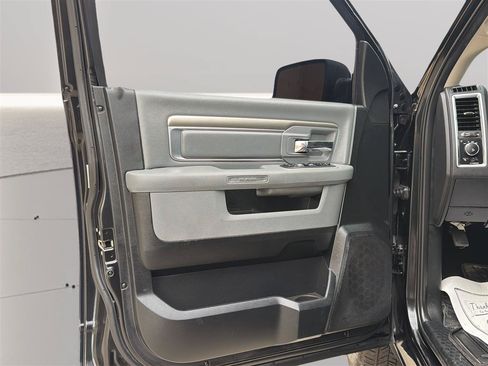 Used 2018 RAM 1500 Big Horn AWD/4WD image 14