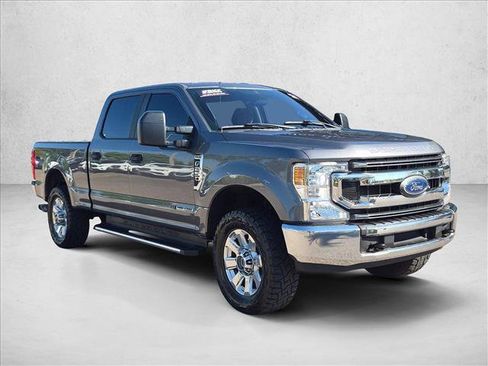 Used 2021 Ford F250 XL w/ STX Appearance Package AWD/4WD image 3