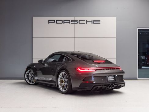 Certified 2022 Porsche 911 GT3 RWD image 3