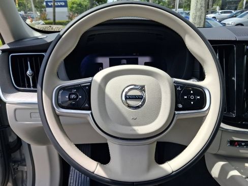 Used 2025 Volvo XC60 B5 Ultra w/ Protection Package Premier AWD/4WD image 17