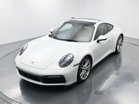 Certified 2022 Porsche 911 Carrera image 30