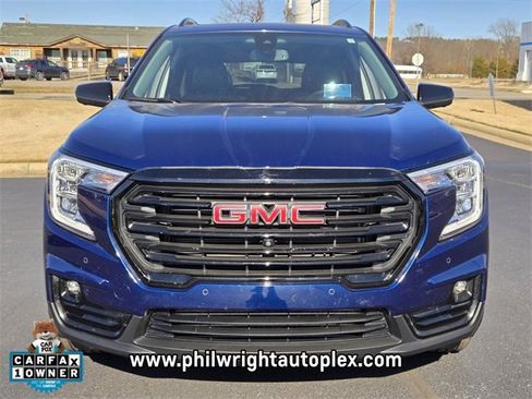 Used 2022 GMC Terrain SLT w/ Infotainment Package II image 8