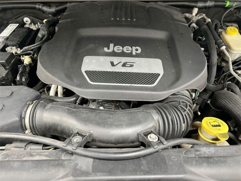 Used 2017 Jeep Wrangler Unlimited Sport w/ Quick Order Package 24S image 22