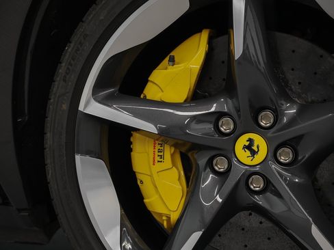 Used 2025 Ferrari Purosangue image 12