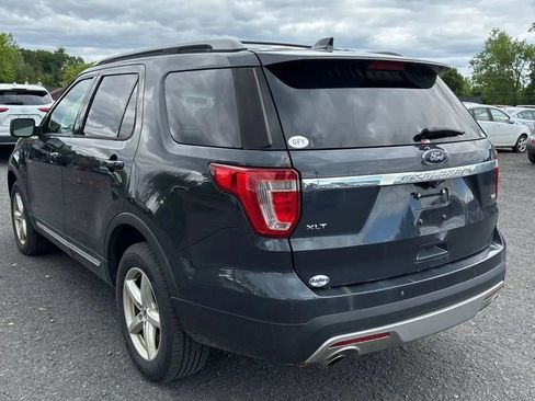 Used 2017 Ford Explorer XLT w/ Equipment Group 202A AWD/4WD image 2
