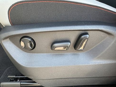 New 2026 Volkswagen Atlas Peak Edition AWD/4WD image 18