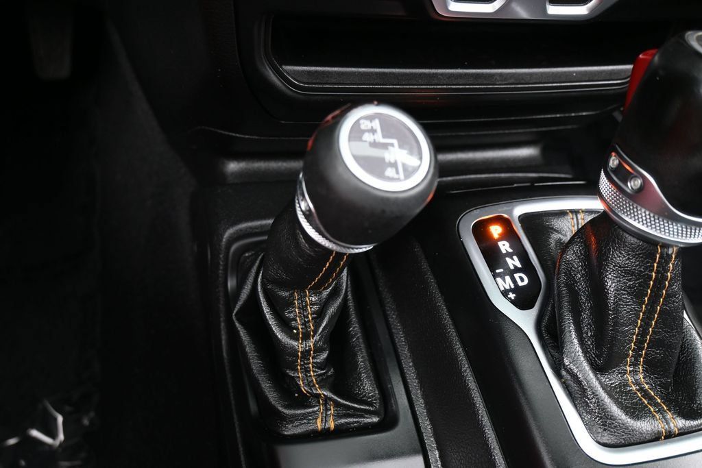 Used 2021 Jeep Wrangler Unlimited Sahara AWD/4WD image 22