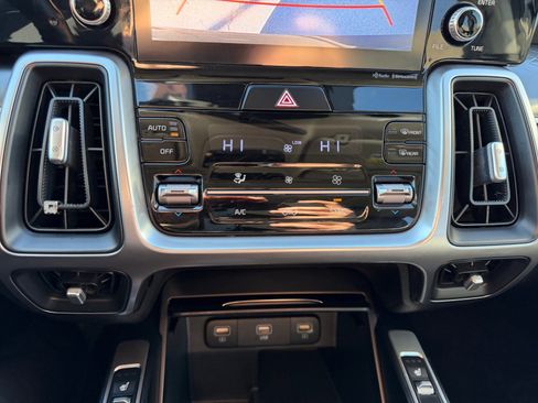 Used 2021 Kia Sorento S w/ Panoramic Sunroof Package image 29