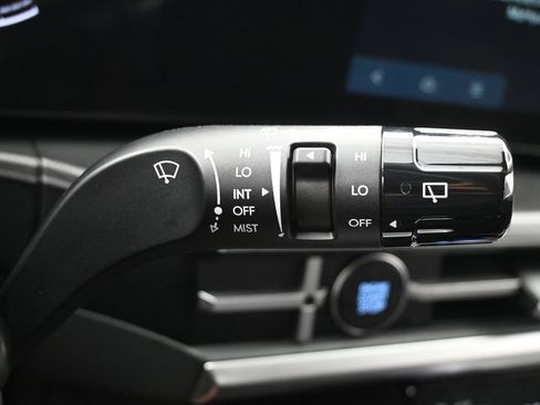 Used 2026 Hyundai Santa Fe SEL FWD image 15