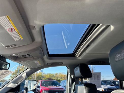 Used 2018 Chevrolet Silverado 3500 High Country w/ Duramax Plus Package image 19