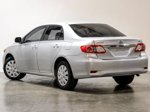 Used 2012 Toyota Corolla LE FWD image 12