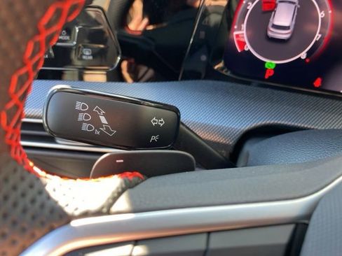 New 2025 Volkswagen GTI SE FWD image 31