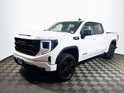 Used 2025 GMC Sierra 1500 Elevation w/ Preferred Package AWD/4WD image 3