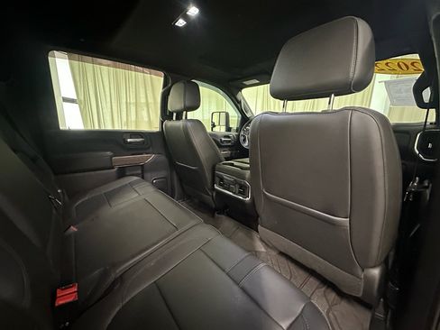 Used 2022 Chevrolet Silverado 2500 High Country w/ Z71 Off-Road Package image 23