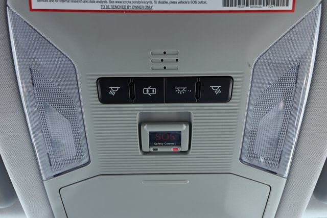 Used 2019 Toyota RAV4 LE FWD image 20