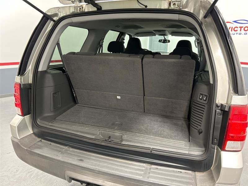 Used 2003 Ford Expedition XLT RWD image 14