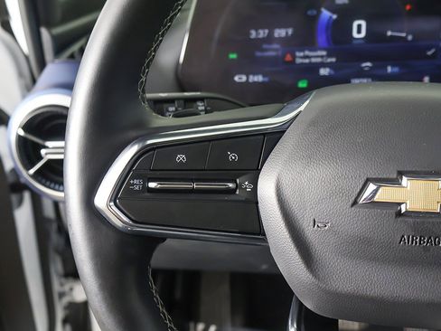 Used 2024 Chevrolet Equinox EV LT image 38