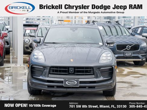 Used 2024 Porsche Macan image 2