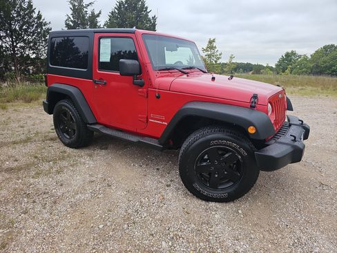 Used 2011 Jeep Wrangler Sport AWD/4WD image 2