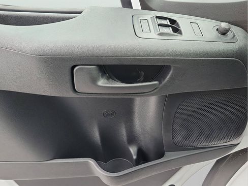 New 2024 RAM ProMaster 3500 w/ Convenience Group FWD image 8