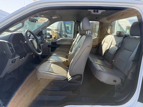 Used 2020 Ford F250 XL w/ STX Appearance Package RWD image 21