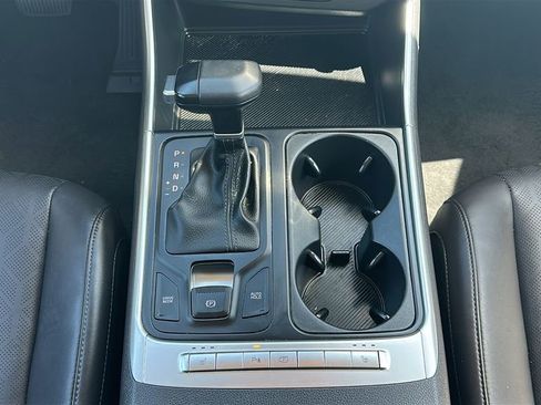 Used 2026 Kia Carnival FWD image 27