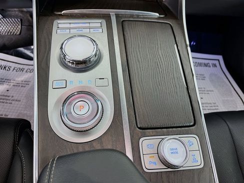 Used 2024 Genesis GV80 2.5T AWD/4WD image 23