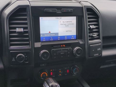 Used 2018 Ford F150 XLT w/ Equipment Group 302A Luxury image 30