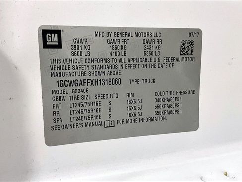 Used 2017 Chevrolet Express 2500 image 17