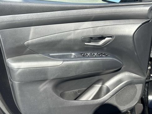 Certified 2025 Hyundai Santa Cruz SE image 23